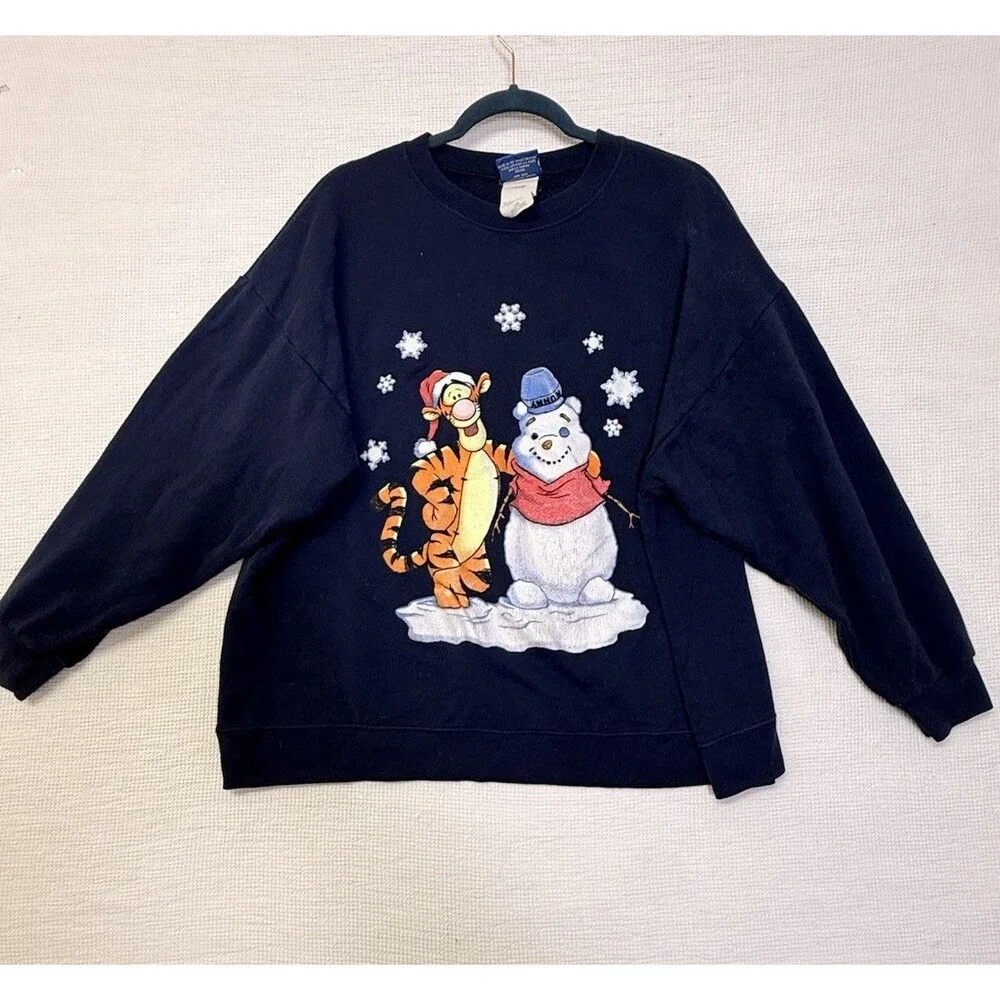 VTG Winnie the Pooh Disney 90’s Crew Neck Pull Over Women Christmas Sweater L/XL